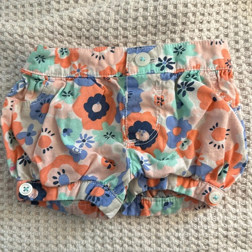 Gymboree baby girl 3-6 months (2 shorts)